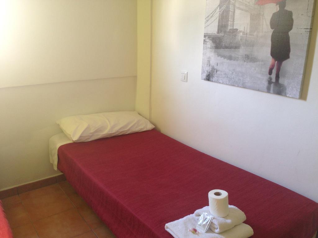 Albergue Juvenil New Age Hostel Palma de Mallorca Habitación foto